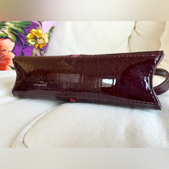 Liz Claiborne burgundy patent faux croc minibag with top handle - Picture 8 of 16